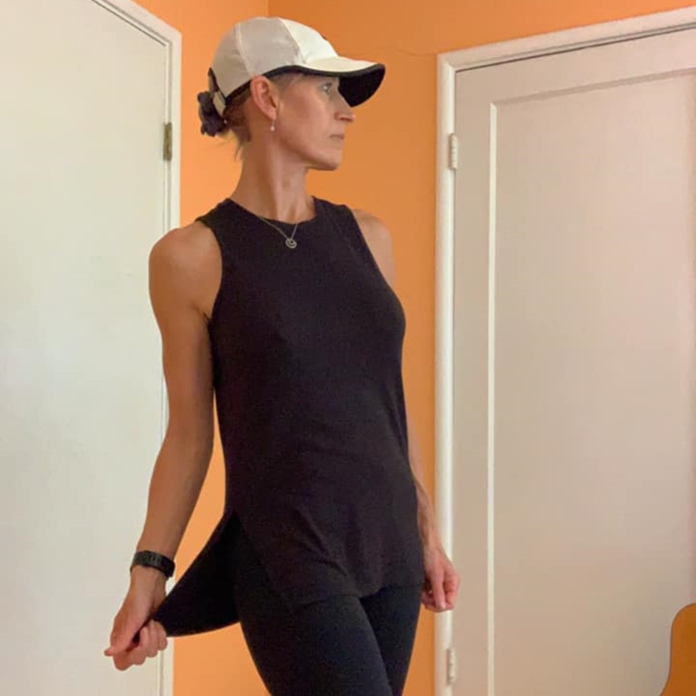 Athleta Women’s Sleeveless Side Split Yoga Tank